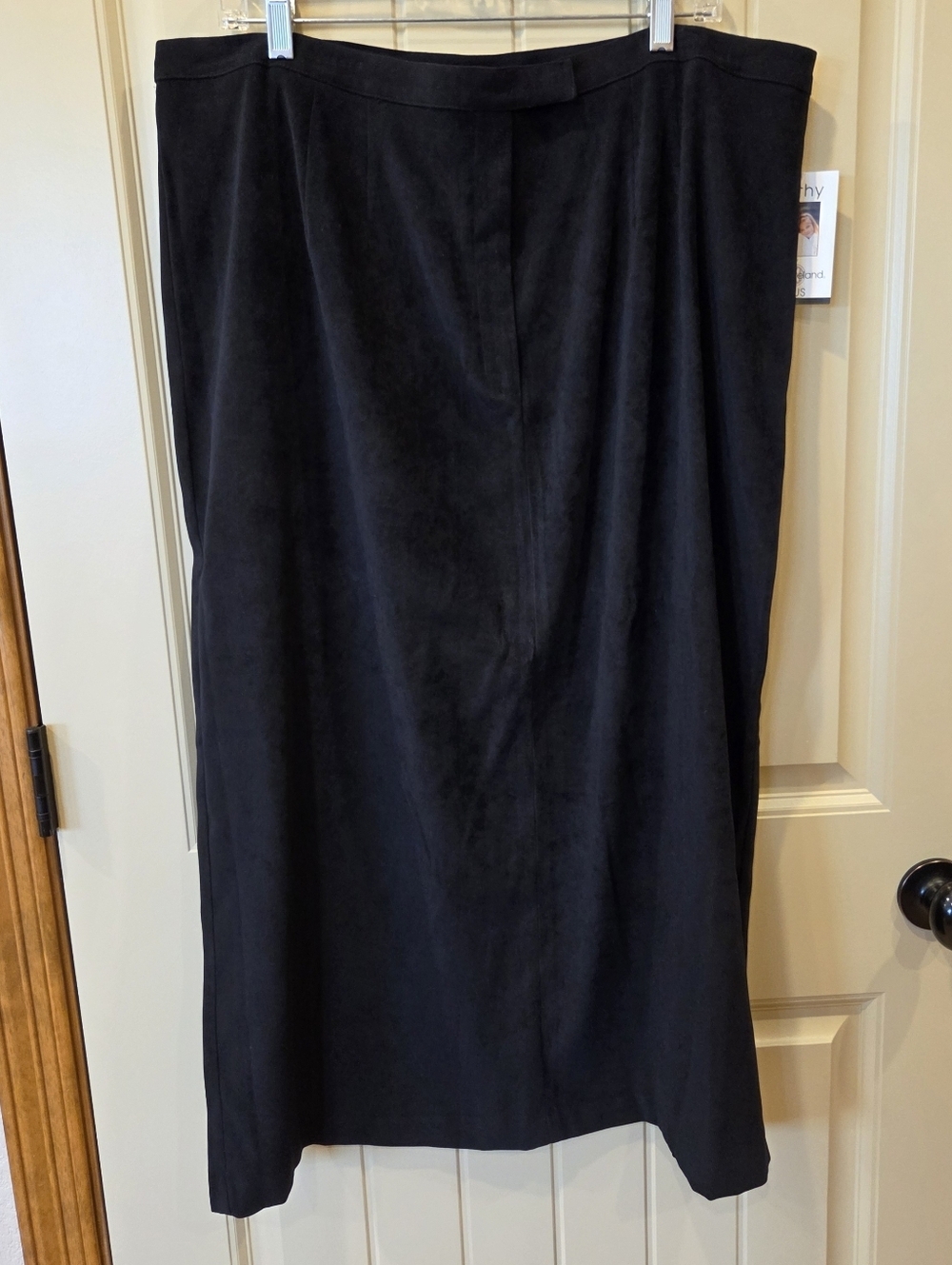Kathy Ireland Plus Black Faux Suede Maxi Skirt Size 22 High Rise Minimalist